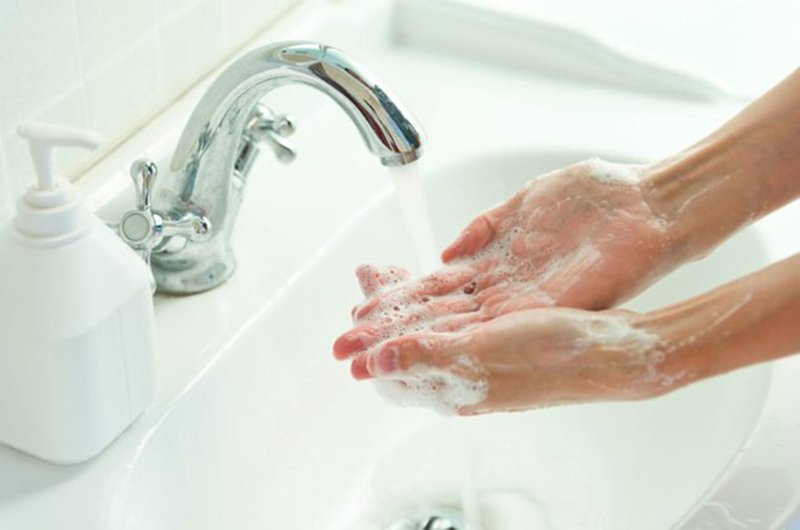 Nên rửa tay bằng xà phòng trong bao lâu?